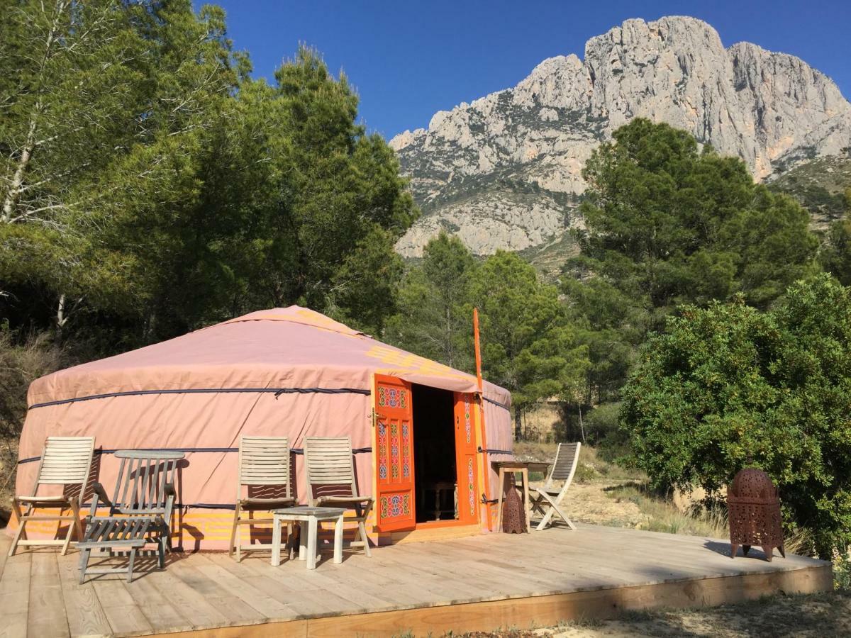 La Yurta Naranja Hotel Финестрат Екстериор снимка